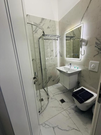 Imagen de la habitación del Hotel LBC. Foto 7