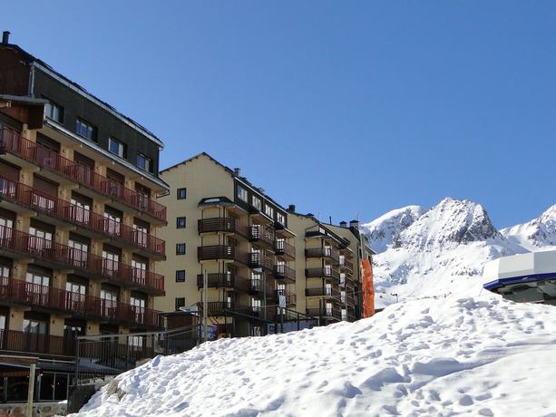 Imagen general del Hotel LCB Apartaments Pie de Pistas. Foto 1