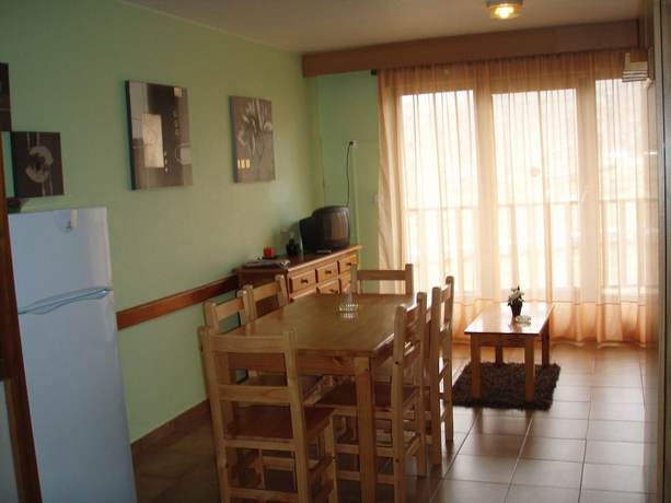 Imagen de la habitación del Hotel LCB Apartaments Pie de Pistas. Foto 8