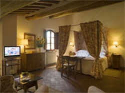 Imagen de la habitación del Hotel LE FONTANELLE. Foto 2