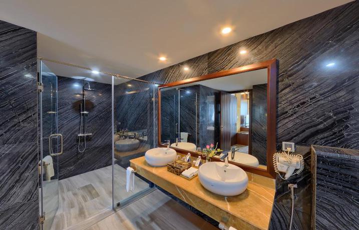 Imagen de los interiores del Hotel LE INDOCHINA HOTEL SPA. Foto 9