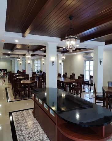 Imagen del bar/restaurante del Hotel LE SEMAR HOTEL KARAWACI. Foto 3