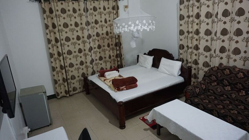 Imagen de la habitación del Hotel LEADERS LODGE. Foto 3