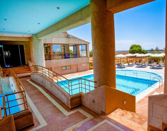 Imagen general del Hotel LEDRAS. Foto 6