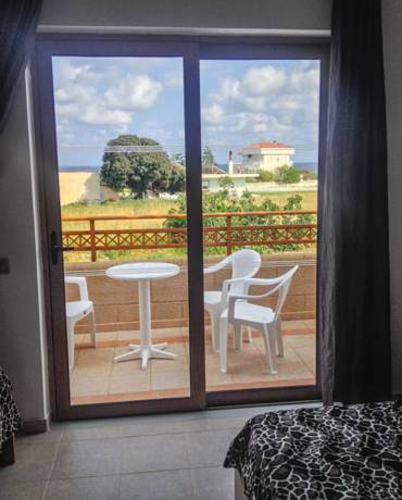 Imagen general del Hotel LEDRAS. Foto 10