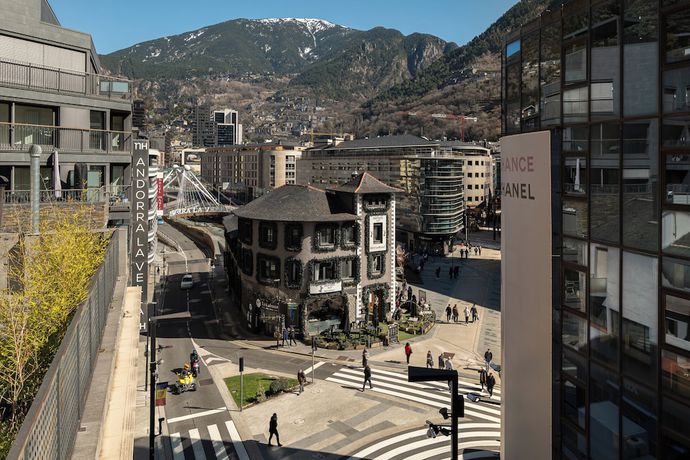 Imagen general del Hotel LEE, Andorra la Vella. Foto 1