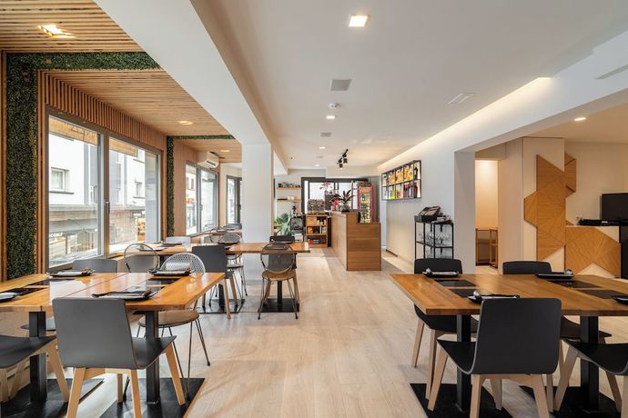 Imagen del bar/restaurante del Hotel LEE, Andorra la Vella. Foto 4