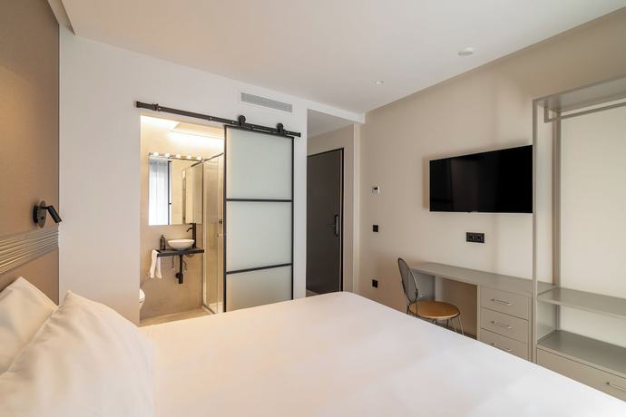 Imagen de la habitación del Hotel LEE, Andorra la Vella. Foto 13
