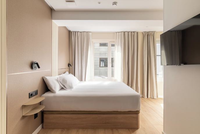 Imagen de la habitación del Hotel LEE, Andorra la Vella. Foto 15