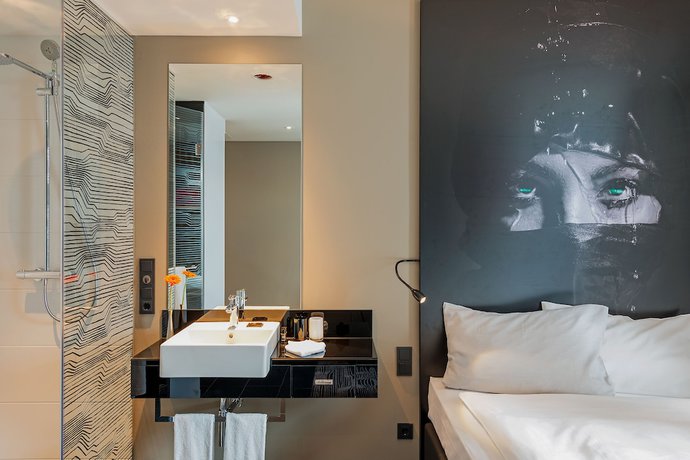 Imagen de la habitación del Hotel LEGERE HOTEL Tuttlingen. Foto 5
