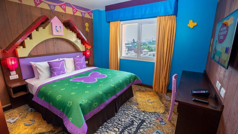 Imagen de la habitación del Hotel LEGOLAND Dubai. Foto 15