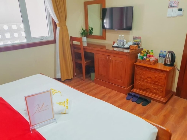 Imagen de la habitación del Hotel LEHA Saigon Airport. Foto 17