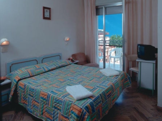 Imagen general del Hotel LEM. Foto 4