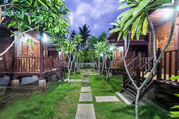 Imagen general del Hotel LEMBONGAN BAGUS VILLA. Foto 4