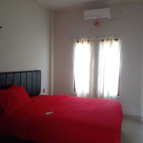 Imagen de la habitación del Hotel LEMBUNAI HOME STAY. Foto 8