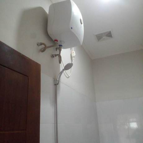 Imagen de la habitación del Hotel LEMBUNAI HOME STAY. Foto 11