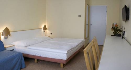 Imagen general del Hotel LENAS WEST. Foto 13