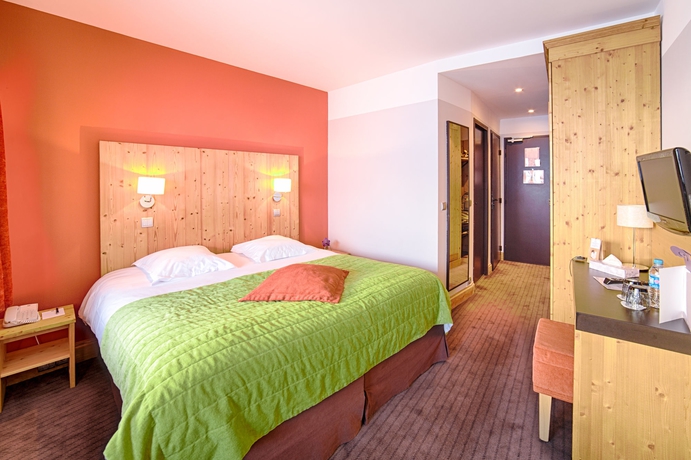 Imagen de la habitación del Hotel LES BRUYERES. Foto 9