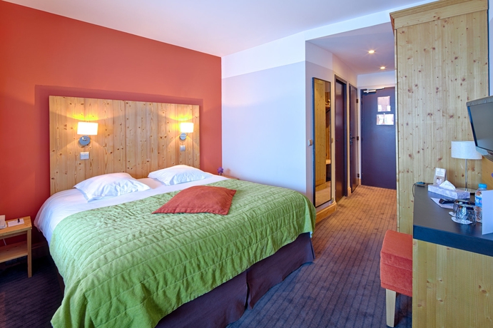 Imagen de la habitación del Hotel LES BRUYERES. Foto 10