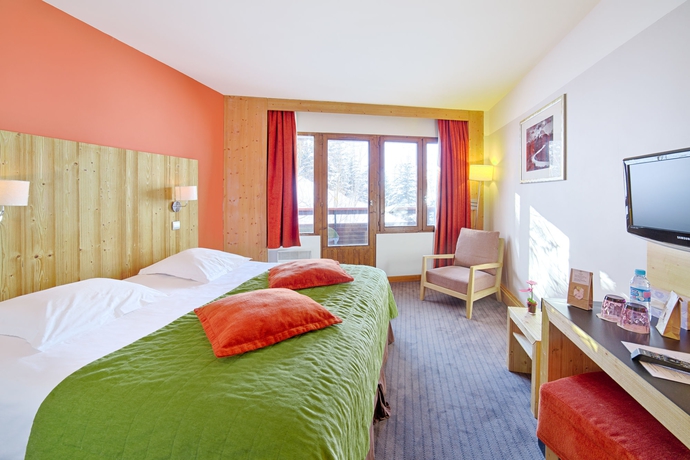 Imagen de la habitación del Hotel LES BRUYERES. Foto 11