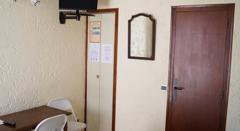 Imagen general del Hotel LES MIMOSAS, Arcachon. Foto 2