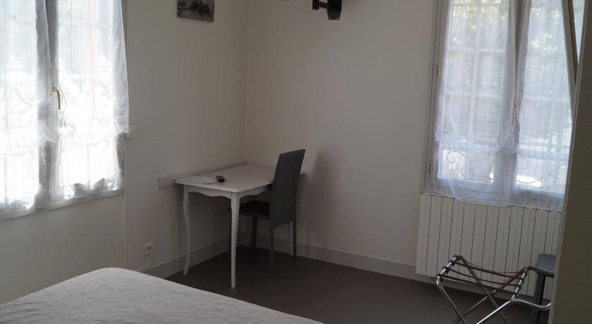 Imagen general del Hotel LES MIMOSAS, Arcachon. Foto 3