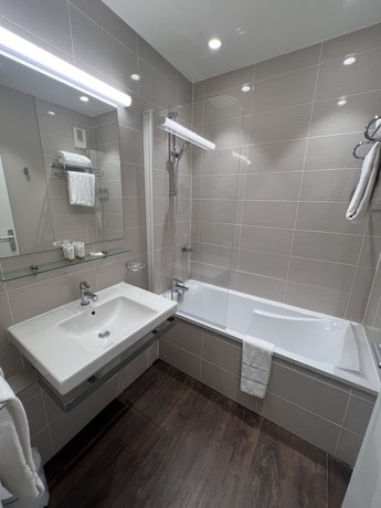 Imagen de la habitación del Hotel L\'Echapp&eacute;e - H&ocirc;tel Casino Dieppe. Foto 4