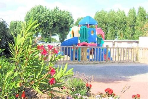 Imagen general del Hotel L\'Eden Vacances. Foto 16