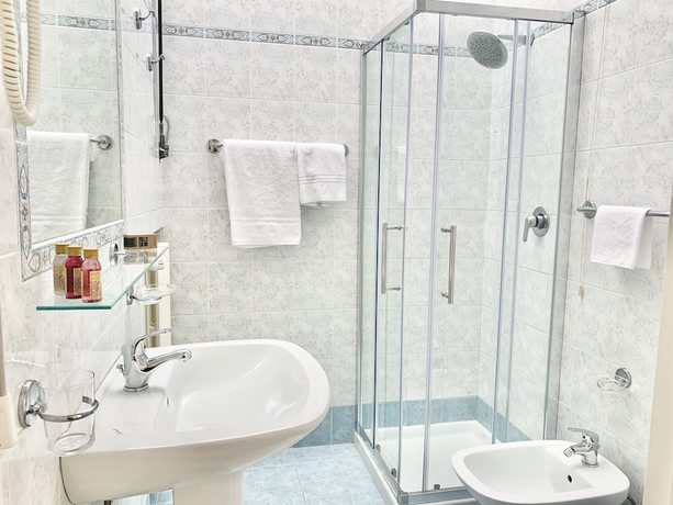 Imagen de la habitación del Hotel L\'Ennesima Osteria con Alloggio - Bike. Foto 8