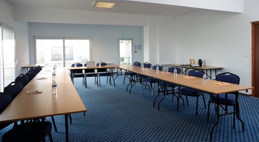 Imagen de los interiores del Hotel L\'Epi Hotel. Foto 16