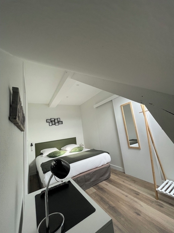 Imagen de la habitación del Hotel L\'Escale de la Gare. Foto 1
