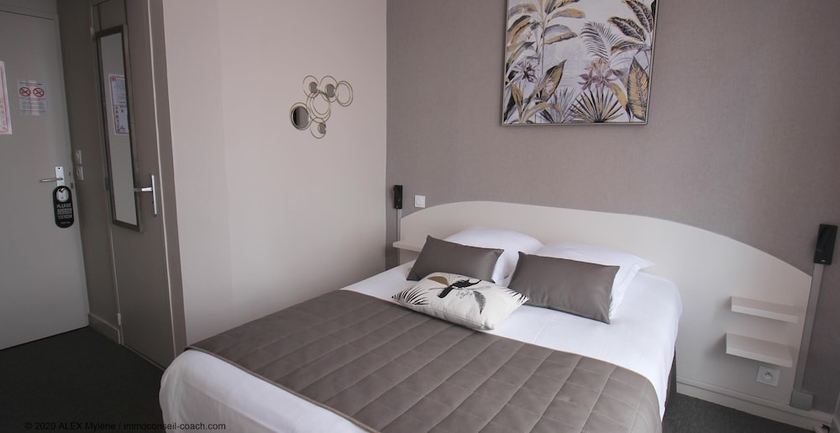 Imagen de la habitación del Hotel L\'Escale de la Gare. Foto 4