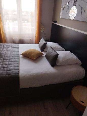 Imagen de la habitación del Hotel L\'Escale de la Gare. Foto 9