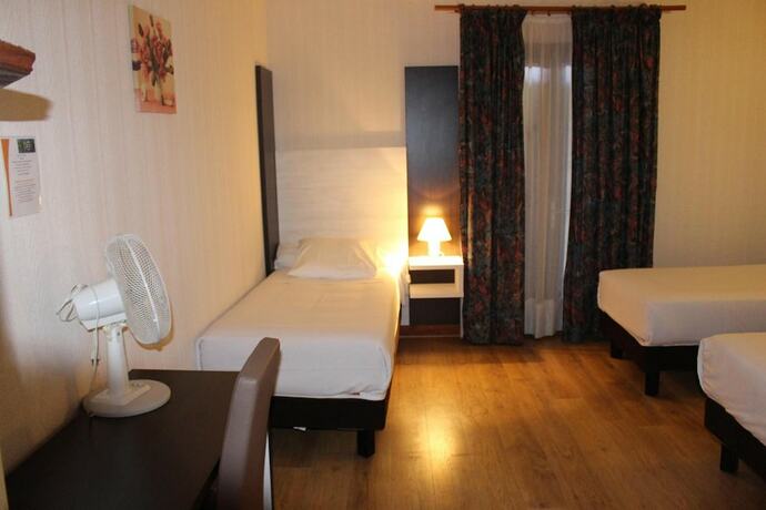 Imagen general del Hotel L\'Etang des Reynats. Foto 8