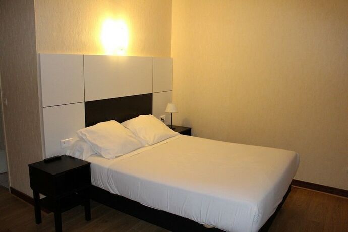 Imagen general del Hotel L\'Etang des Reynats. Foto 10