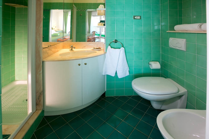 Imagen de la habitación del Hotel LH Mion. Foto 10