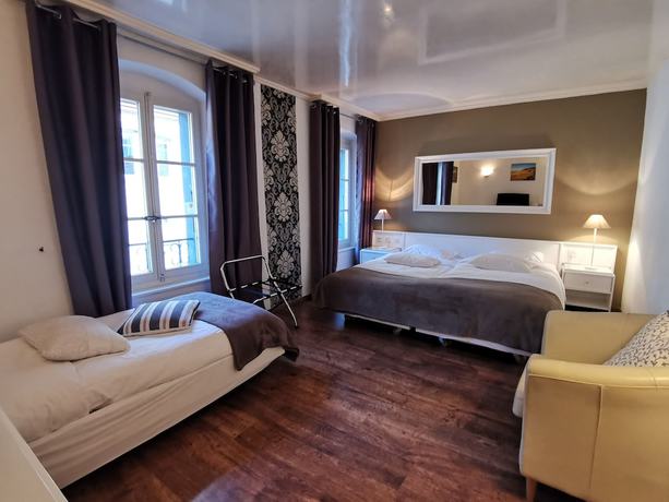 Imagen de la habitación del Hotel L\'H&Ocirc;TEL by Hostellerie du Ch&acirc;teau. Foto 16