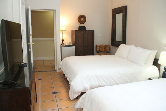 Imagen general del Hotel L\'Habitation Guest House. Foto 1
