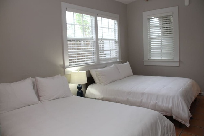 Imagen general del Hotel L\'Habitation Guest House. Foto 6