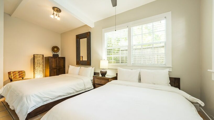 Imagen general del Hotel L\'Habitation Guest House. Foto 10