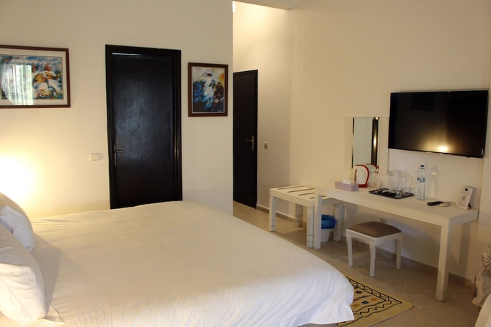 Imagen de la habitación del Hotel L\'Hacienda. Foto 13