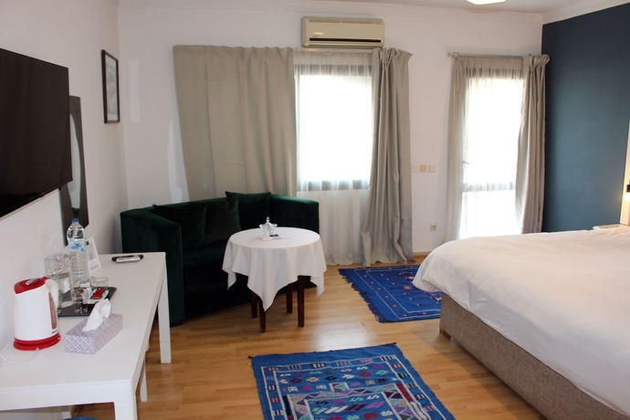 Imagen de la habitación del Hotel L\'Hacienda. Foto 15
