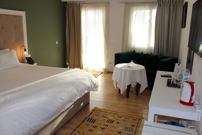 Imagen de la habitación del Hotel L\'Hacienda. Foto 17