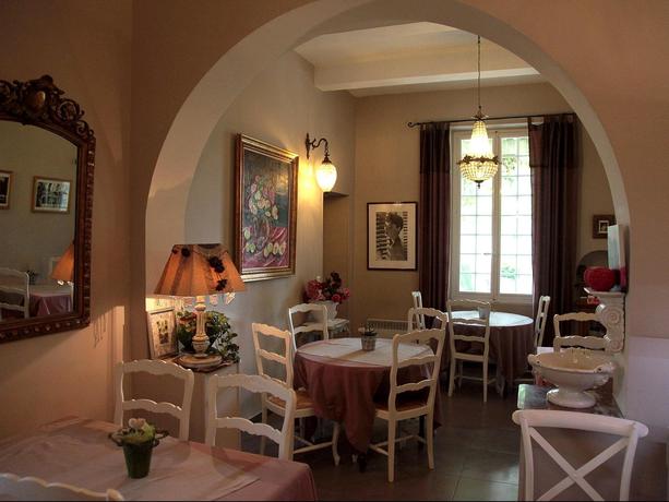 Imagen de los interiores del Hotel L'Hermitage, Pernes-les-Fontaines. Foto 11