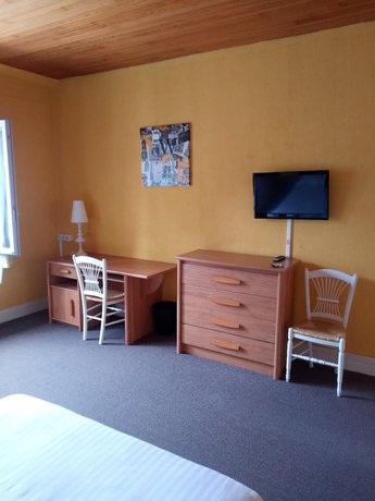 Imagen de la habitación del Hotel L\'Hostellerie De La Rivière. Foto 17