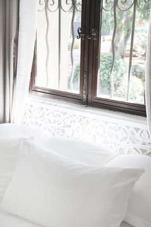 Imagen de la habitación del Hotel L\'Hostellerie Du Moulin Des Oliviers. Foto 9