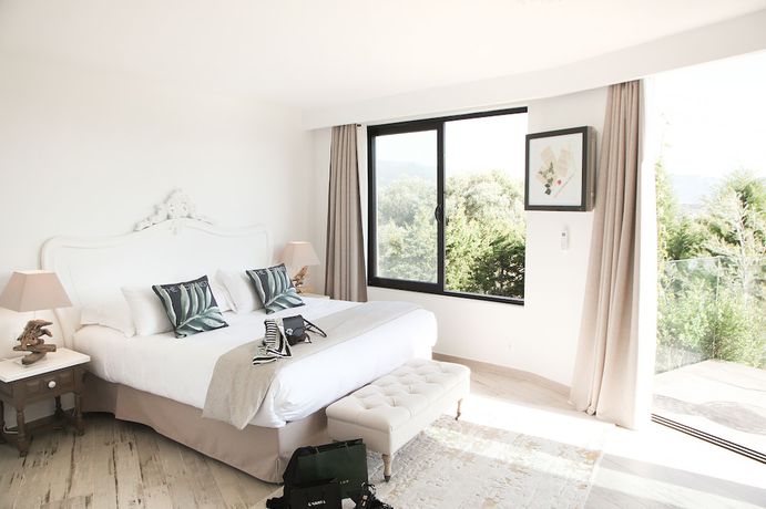 Imagen de la habitación del Hotel L\'Hostellerie Du Moulin Des Oliviers. Foto 15