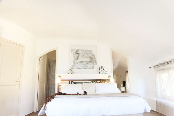 Imagen de la habitación del Hotel L\'Hostellerie Du Moulin Des Oliviers. Foto 17