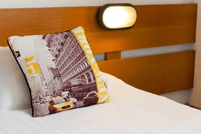 Imagen de la habitación del Hotel LIBERTY Rennes Ouest. Foto 12
