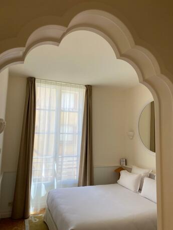 Imagen general del Hotel LILOU. Foto 2